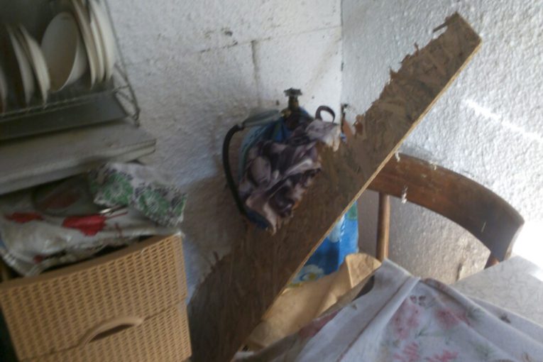 Deflagraţie într-o gospodărie din satul Isacova. Proprietara casei a fost internată la spital