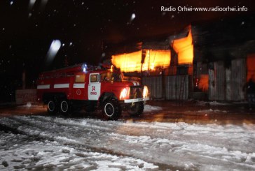 Incendiu DEVASTATOR în cartierul Bucuria al oraşului Orhei FOTO/VIDEO