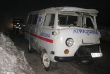 La Drochia un şofer a decedat după ce a intrat cu maşina sa într-o ambulanţă