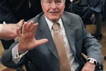 Un hacker a postat online email-uri private ale lui George H.W. Bush