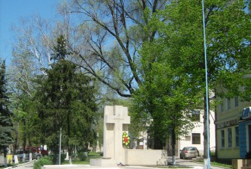 Orhei: Fără Tricolor de Ziua Drapelului de Stat la monumentul celor căzuţi în Transnistria şi alte clădiri FOTO