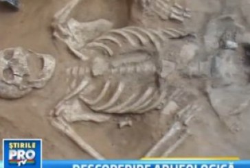 Descoperire istorica in Satu Mare: arheologii au gasit scheletul unui urias preistoric. VIDEO