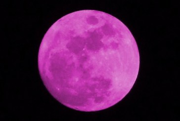 „Luna Roz” va fi astazi vizibila si in Moldova. Ce inseamna si de la ce ora va putea fi observata