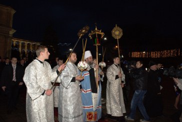 Mitropolitul Vladimir pleacă astăzi pentru a aduce Focul Haric