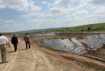 La Teleneşti au fost semnate documentele de recepţie a primului poligon pentru depozitarea deșeurilor menajere solide FOTO