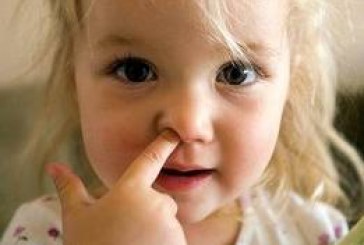 Cercetătorii au decis: rosul unghiilor și scobitul în nas au efecte miraculoase asupra sănătății