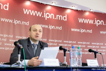 Sergiu Ostaf: Noul ministru propune modificări care permit implicarea politicului în sistemul de educaţie