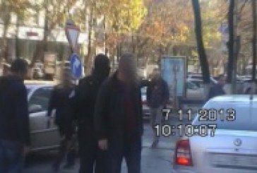 Foşti însărcinaţi cu securitate la frontieră primeau câte 5000 de dolari pentru un migrant ilegal VIDEO