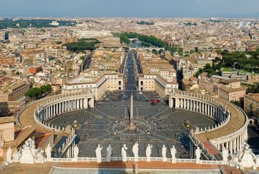 Vatican: Caderea comunismului nu a fost buna in totalitate pentru crestinism