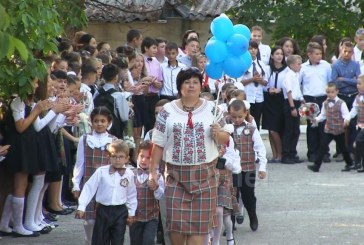 Primul clopoţel a sunat astăzi în cele 52 de şcoli din Orhei FOTO/VIDEO