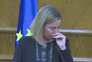 VIDEO Federica Mogherini a izbucnit in plans in cursul unei conferinte, in timp ce vorbea despre atentatele de la Bruxelles