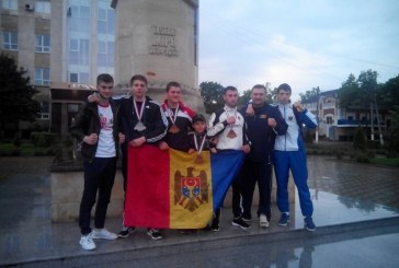 Patru sportivi din Orhei s-au întors cu medalii de la Cupa Mondială la Kickboxing