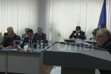 Proiectele de decizii introduse suplimentar au dominat şedinţa extraordinară de ieri a CO Orhei