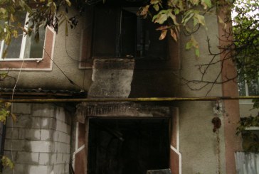 Incendiu în satul Cişmea. Proprietarul casei, SALVAT de pompieri//FOTO