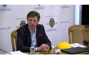 Dorin Chirtoacă, suspendat provizoriu din funcţia de primar al capitalei