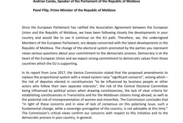 25 de europarlamentari cer conducerii de la Chișinău să renunțe la schimbarea sistemului electoral