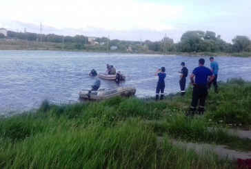 Blestemul înecurilor la Orhei//Astăzi încă o persoană şi-a pierdut viaţa în timpul scăldatului FOTO