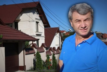 Casa cu trei niveluri, „nefinisată” și nedeclarată al lui Corneliu Furculiță (Zdg.md)