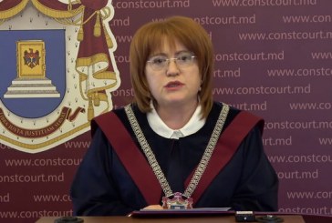 CC va examina marți constituționalitatea deciziei de a o retrage pe Domnica Manole din funcția de membră a Curții
